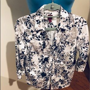 ❤️❤️Any four for $45❤️❤️ 212 collection blouse